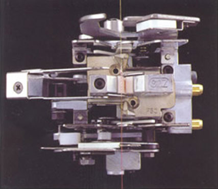 Air splicers